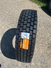 315/80 r22,5 Záběrové 315/80 r22,5  Stavebný Torque - 5