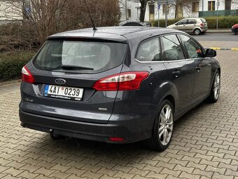 Ford Focus 1.6 TDCi Titanium Xenony Navi Tažné ALU R18 - 5