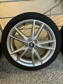 18" 225/40 R18 92V Litá kola z Octavie 2 5x112 - 5