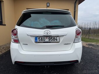 Toyota Verso 1.8i  89000 km - 5