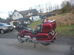 Honda GL 1500 Gold Wing SE - 5