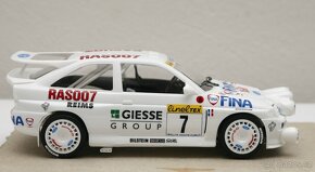 Ford Escort RS Cosworth (1:24) - 5