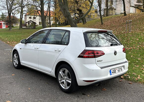 VW Golf 7 Comfortline 1,2 TSI, MY2015, Bi-xenony, privát - 5