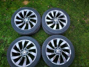 Alu kola 5x112 R18 8J ET42 Passat cc - 5