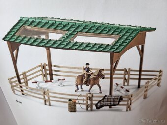 SCHLEICH 42189 jezdecký areál s koněm, jezdkyní a doplňky - 5