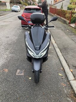 HONDA pcx 125 , 3 800 km najeto - 5