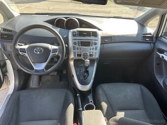 Toyota Verso 2,2 D-4D 110 KW r.v.2011 automatická převodovka - 5