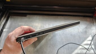 DELL Precision 5520 - 15,6" / i7 / 16GB / 512GB - 5