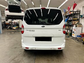 Ford Tourneo Courier 1.0 ECOBOOST 74kW - 5