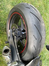 Triumph Street triple R - 5