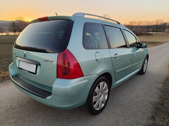 Peugeot 307 - Benzín - 5/7míst - STK 7/26 - 2003 - 5