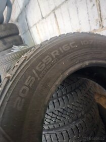 2x zimní pneu Nokian WRC3 205/65/16C 107/105T DOT 4820 - 5