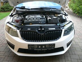 ŠKODA OCTAVIA 3 RS 2,0TDI 135KW XENONY ACC NAV WEBAS KAME - 5