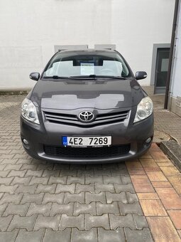 Toyota Auris 1,6 VVT-i 97 kW 2011 - 5