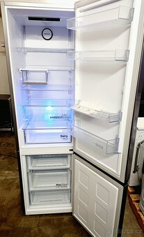 Nová lednice BEKO NeoFrost 203 cm, ZÁRUKA B5RCNA406HXB - 5