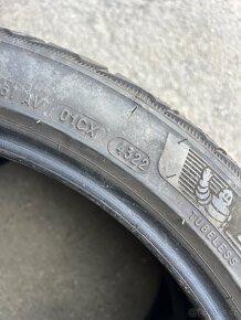 Zimní pneu 235/40R19 (2ks) Michelin - 5