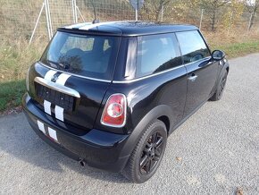 MINI ONE 1.6i  /72 kW/   BLACK & WHITE. - 5