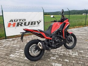 Moto Morini X-Cape (drátěná kola) - 5