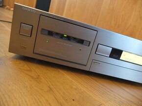 ONKYO K-200R TapeDeck - PIONEER DVR-7000 DVD Recorder--JVC - 5