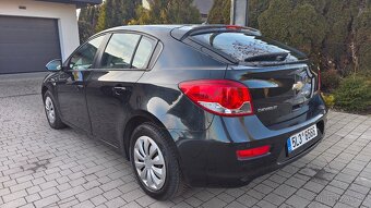 Chevrolet CRUZE 1.6i hatchback - 5