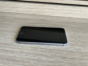 iPhone SE 64GB (1st generation) - 5