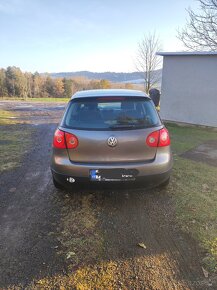 VW Golf V 1.6 75kW - 5