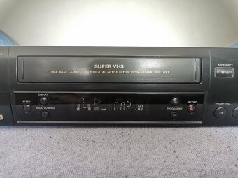 Philips VR 1000 (JVC HR-S7600) - 5