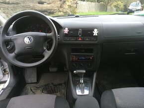 VW Golf 4 1.6i automat, tažné, klima - 5