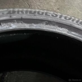 Letní pneu 225/45 R18 95Y Bridgestone  4,5-5mm - 5