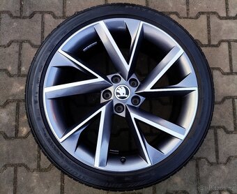 Alu kola originál Škoda Superb III 5x112 r19 Vega - 5