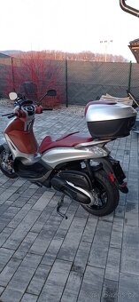 Piaggio Beverly 350 sport touring - 5