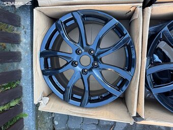 ORIGINÁL Alu KIA CEED, Hyundai R18, 5x114.3 - TOP STAV - 5