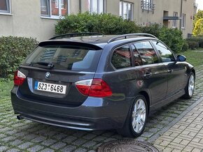 BMW Řada 3 320i E91 Kůže Bi-Xenony Tempomat ALU R17 M-Paket - 5