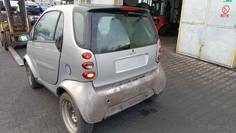 Smart FORTWO 0.7turbo 45kW rok 2002 - 5