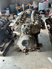 Motor Tatra 148  plne funkcni - 5