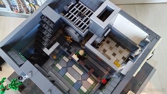 LEPIN 15001 Brick Bank, kompatibilní s LEGO (klon 10251) - 5