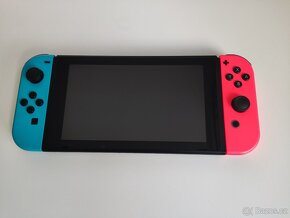 Nintendo Switch + kompletní příslušenství - 5