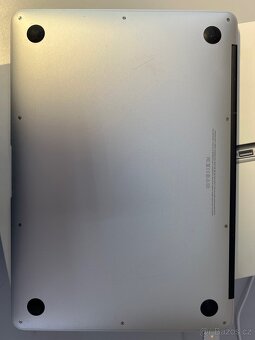 MacBook Air 13” A1466 rok 2013 - 5