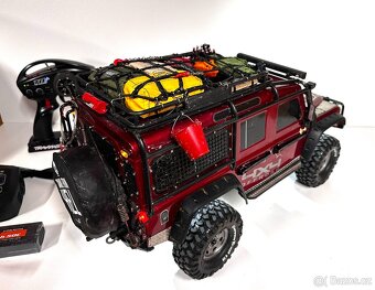 Traxxas TRX-4 Land Rover Defender 4x4 v MEGA tuningu - kompl - 5