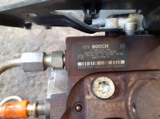 Prodám naftové čerpadlo Bosch - 5