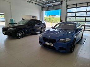 BMW M5 F10 původ ČR, servis BMW - 5