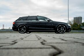 Audi RS4 Avant, V8 - 5