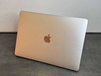 Macbook Pro 13" 2019 / I5 / 8GB / 256GB / Silver - 5