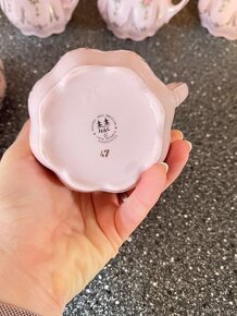 Sada 6 hrnečků z růžového porcelánu - 5