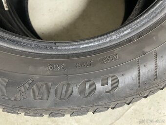 Prodám - 4ks Pneu 205/55/16/94V Celoroční Goodyear - 5