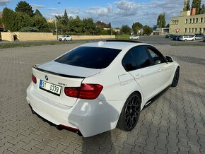 BMW Řada 3, f30 328i 180kW M-Performance - 5