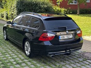 BMW Řada 3 E91 320i ALU kola Serviska 6st. Manuál Navigace - 5