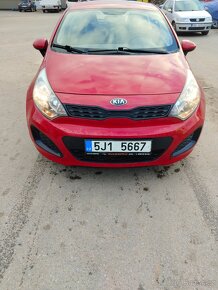 Kia Rio - 5