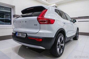 Volvo XC40 2023 B3 benzín 120kW AT/FWD Plus Bright 360° CZ D - 5