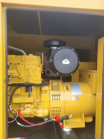 Elektrocentrála Caterpillar 550 kVA - půjčovna - 5